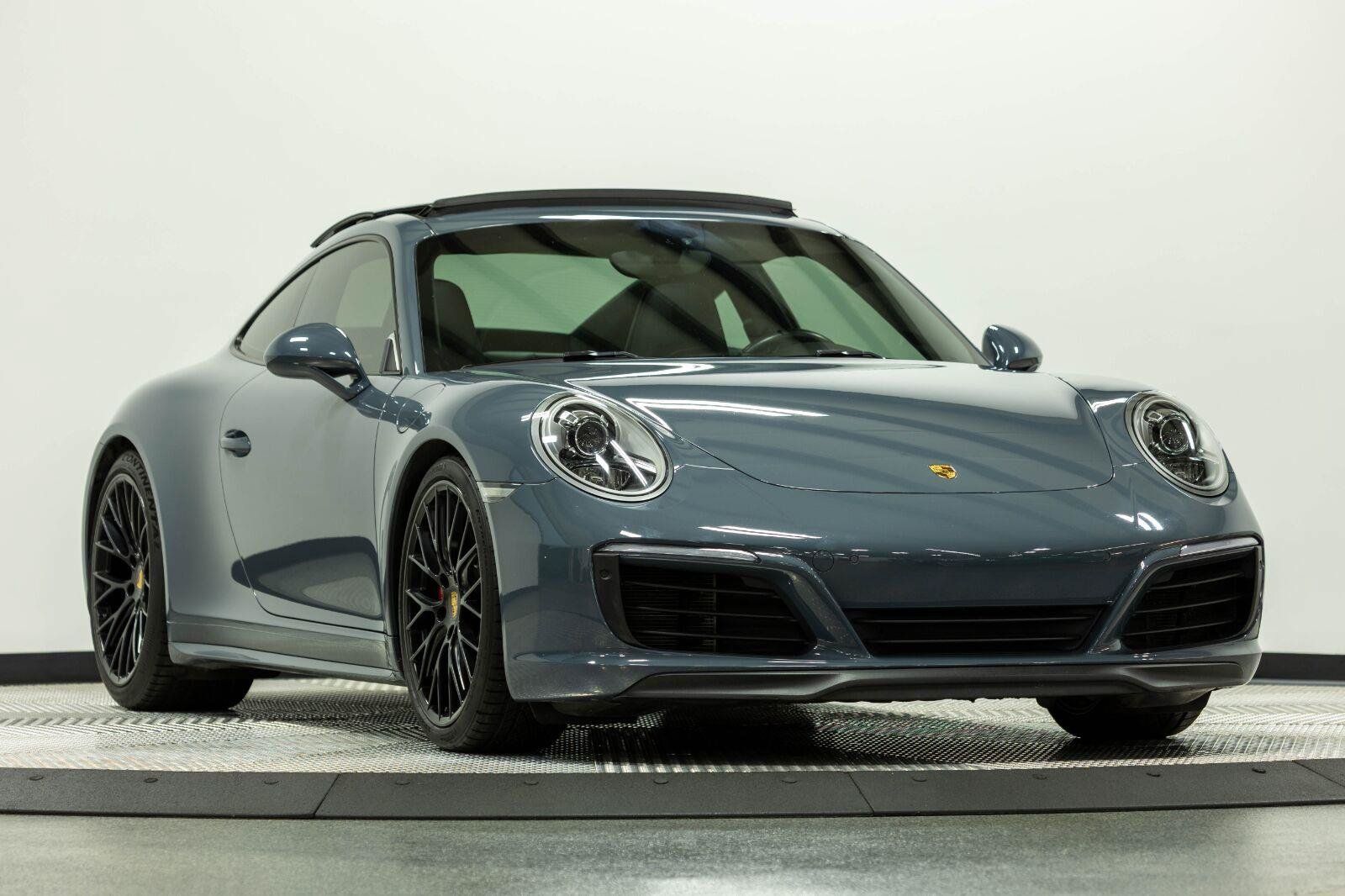 Used 2017 Porsche 911 Carrera 4S AWD/4WD image 4