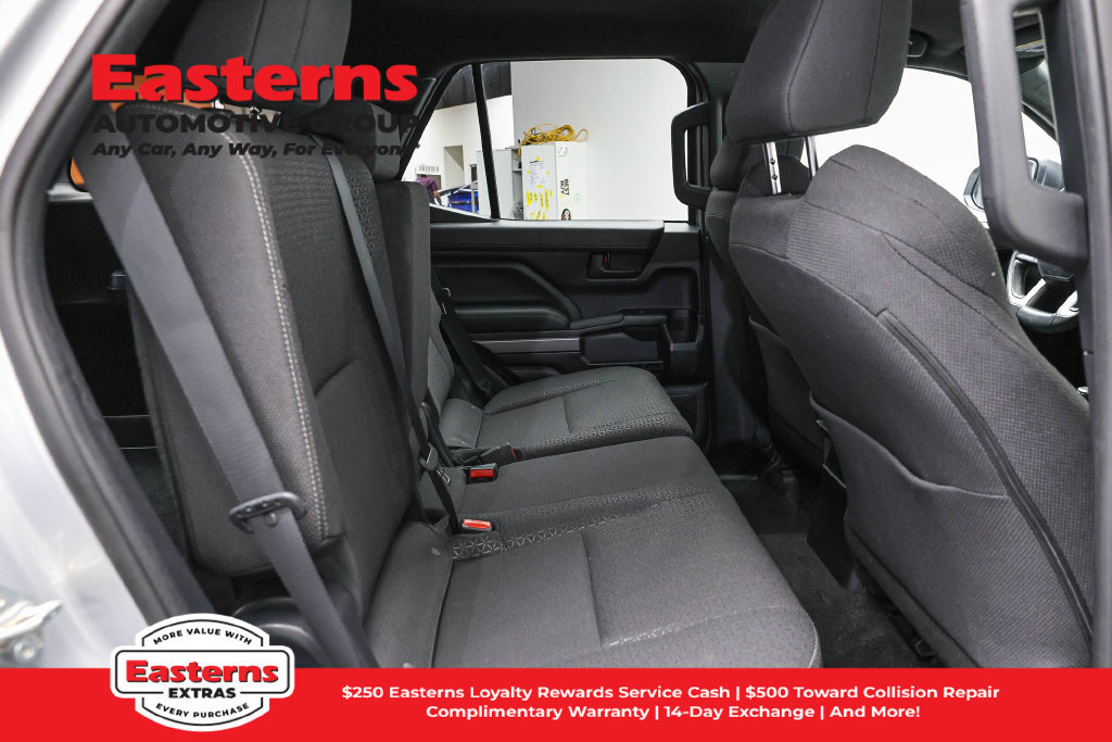 Used 2025 Toyota 4Runner SR5 AWD/4WD image 24