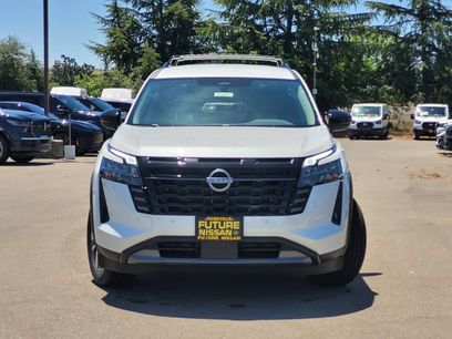 New 2026 Nissan Pathfinder SL