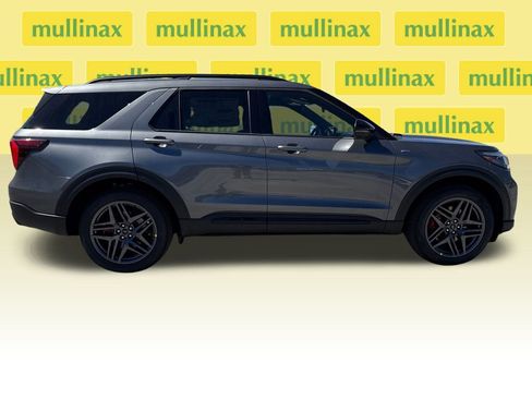 New 2026 Ford Explorer ST-Line image 16