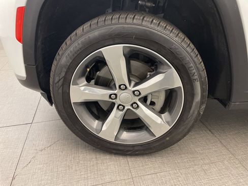 Used 2021 Jeep Grand Cherokee L Limited image 13