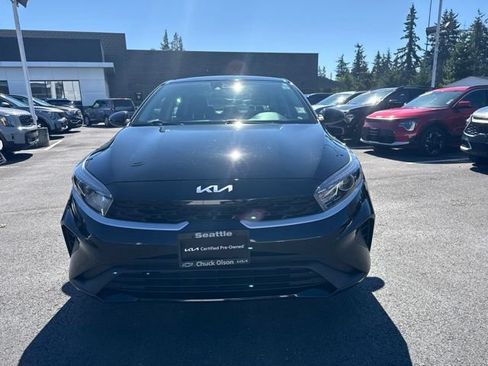 Certified 2024 Kia Forte LXS FWD image 2