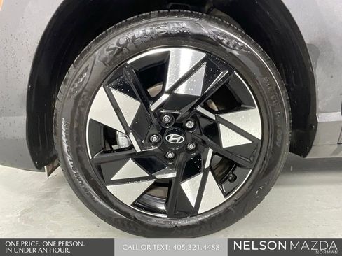 Used 2024 Hyundai Kona SEL FWD image 10