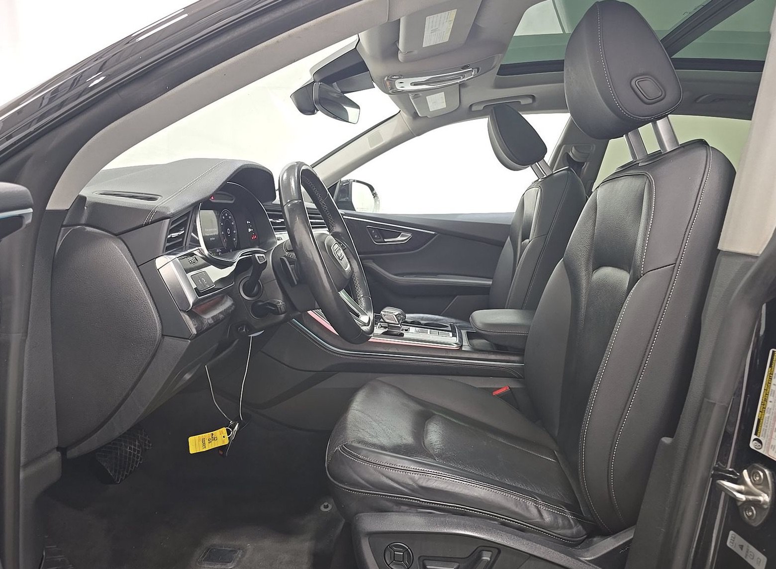Used 2023 Audi Q8 Premium Plus w/ Premium Plus Package AWD/4WD image 6