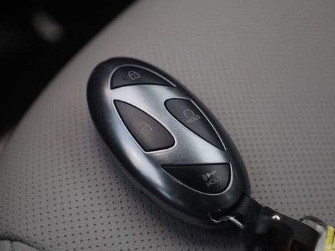 Used 2026 Hyundai Santa Cruz SEL AWD/4WD image 25