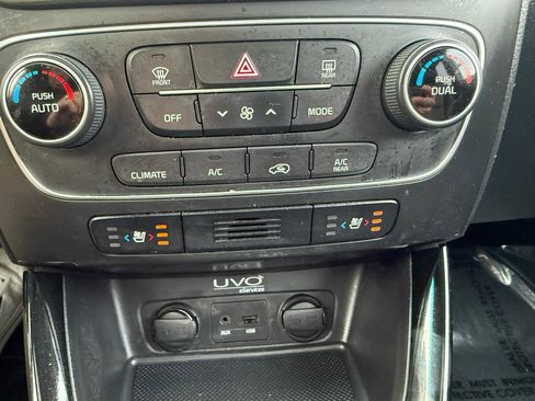 Used 2014 Kia Sorento EX w/ EX V6 Touring Package image 18