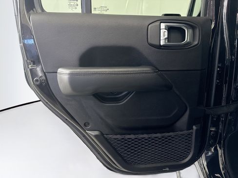 Used 2023 Jeep Wrangler Sahara image 26