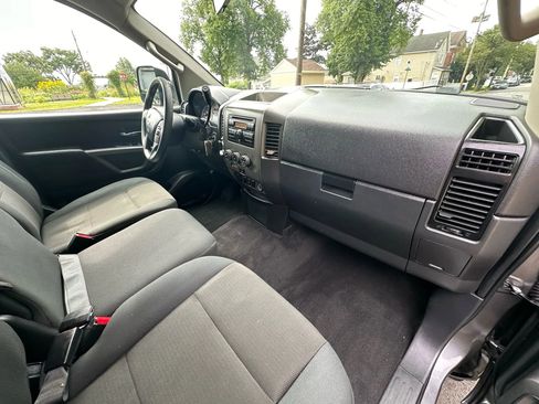 Used 2015 Nissan Titan PRO-4X image 30