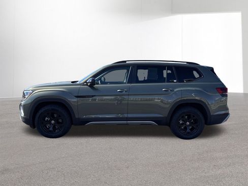 Used 2024 Volkswagen Atlas Peak Edition SEL AWD/4WD image 6