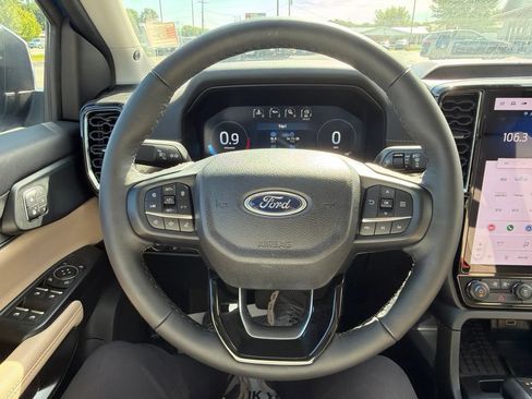Used 2024 Ford Ranger Lariat w/ Advanced Towing Package AWD/4WD image 38