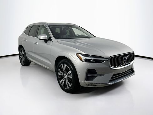 Used 2022 Volvo XC60 B5 Inscription w/ Advanced Package image 3