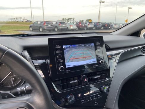 Used 2024 Toyota Camry SE image 35