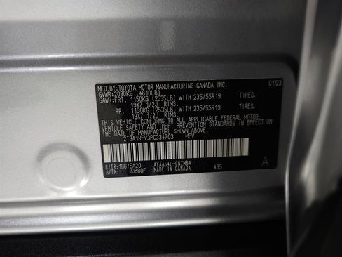 Used 2023 Toyota RAV4 XLE Premium image 28