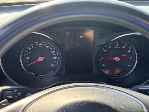 Used 2018 Mercedes-Benz GLC 300 4MATIC image 21