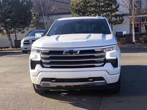 Used 2024 Chevrolet Silverado 1500 High Country w/ Technology Package image 4