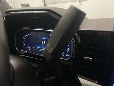 Used 2022 Chevrolet Silverado 1500 LT image 10