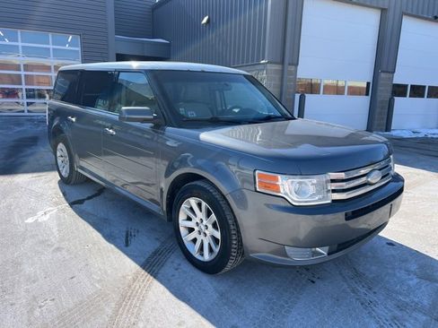 Used 2009 Ford Flex SEL image 3