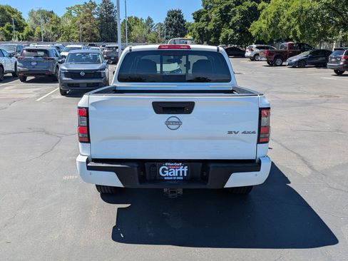 Used 2024 Nissan Frontier SV w/ SV Convenience Package AWD/4WD image 7