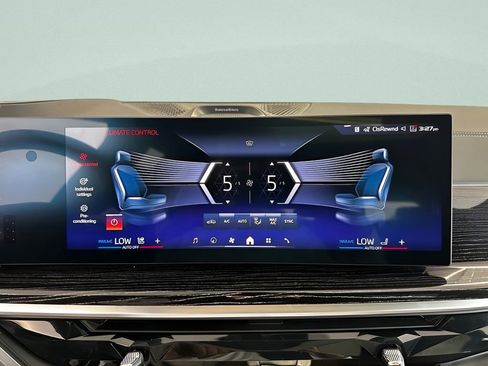 New 2027 BMW X7 M60i AWD/4WD image 16