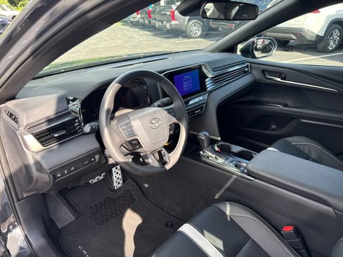 Used 2026 Toyota Camry SE FWD image 10