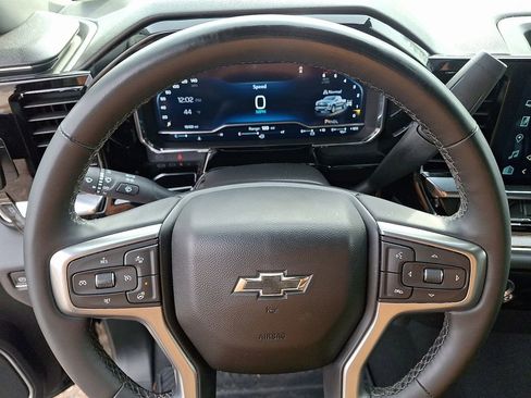 Used 2023 Chevrolet Silverado 1500 RST w/ Z71 Off-Road Package image 19