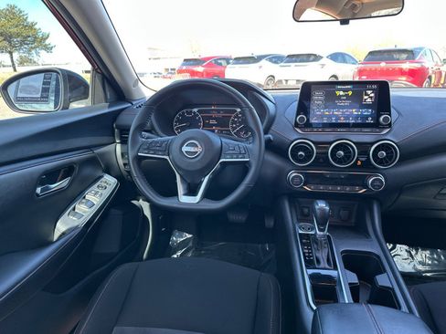 Certified 2024 Nissan Sentra SR FWD image 20