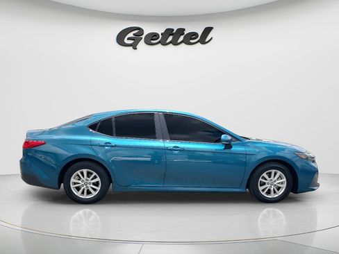 Used 2025 Toyota Camry LE FWD image 4