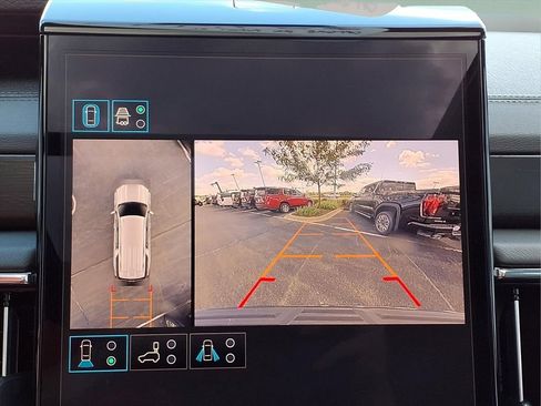 Certified 2026 GMC Yukon XL Denali w/ Sun & Power Step Package AWD/4WD image 23