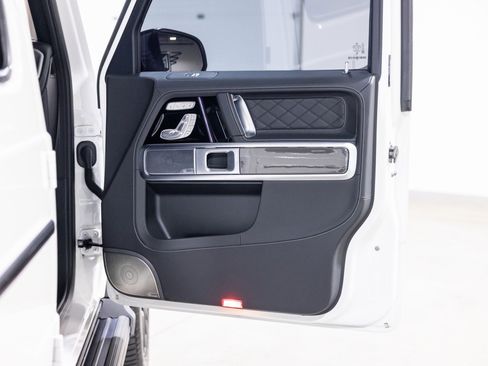 Used 2025 Mercedes-Benz G 63 AMG 4MATIC image 25