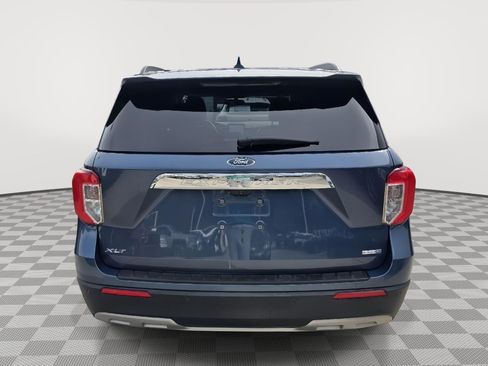 Used 2020 Ford Explorer XLT w/ Equipment Group 202A image 6