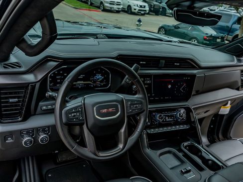 Used 2025 GMC Sierra 2500 AT4X AWD/4WD image 17