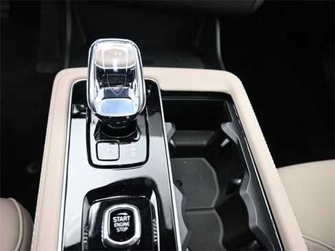 New 2026 Volvo XC90 T8 Plus image 11