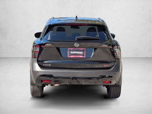 New 2026 Nissan Kicks SR FWD image 7