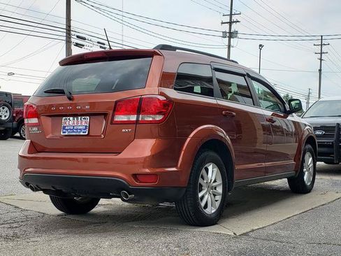 Used 2014 Dodge Journey SXT w/ Flexible Seating Group FWD image 6