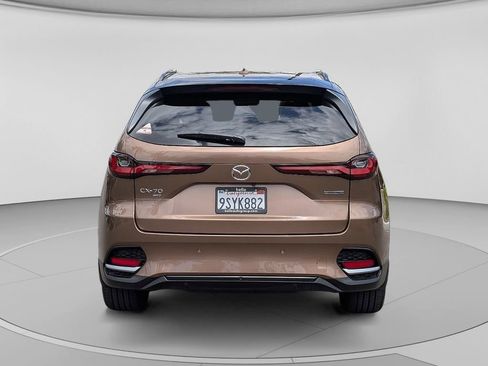 Certified 2025 MAZDA CX-70 Plug-In Hybrid w/ Premium Plus AWD/4WD image 11