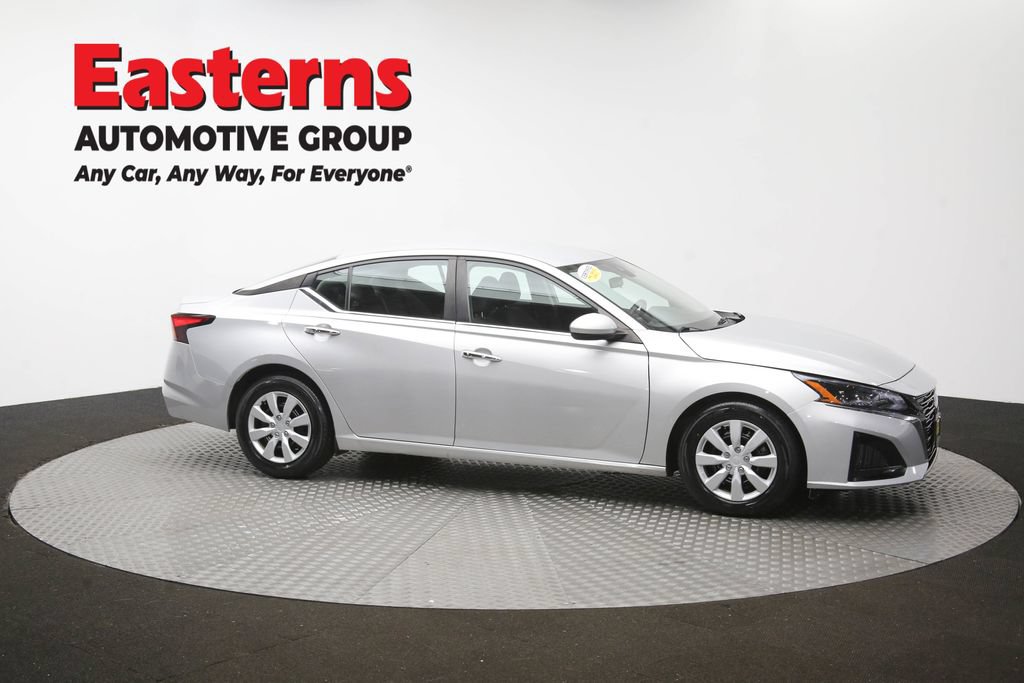 Used 2023 Nissan Altima 2.5 S FWD image 46