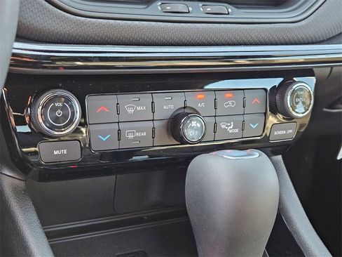 New 2026 Jeep Compass Latitude w/ Quick Order Package 29K image 22