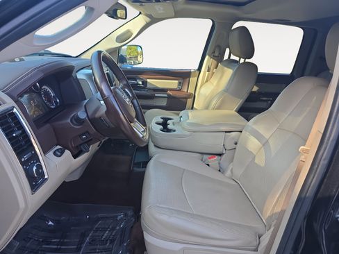 Used 2015 RAM 1500 Laramie w/ Convenience Group image 23