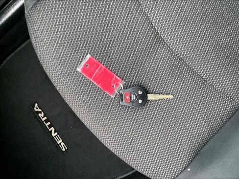 Used 2019 Nissan Sentra S image 14