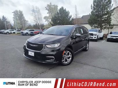 Used 2022 Chrysler Pacifica Limited