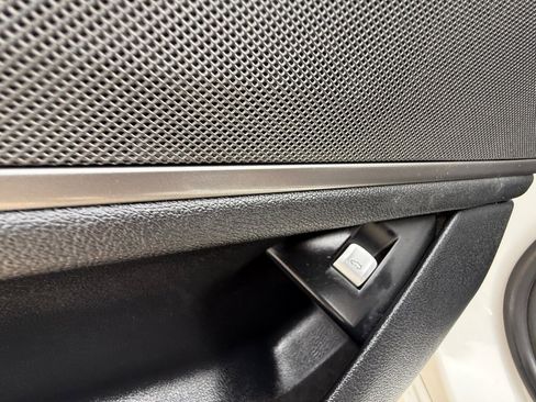 Used 2016 BMW 740i RWD image 22
