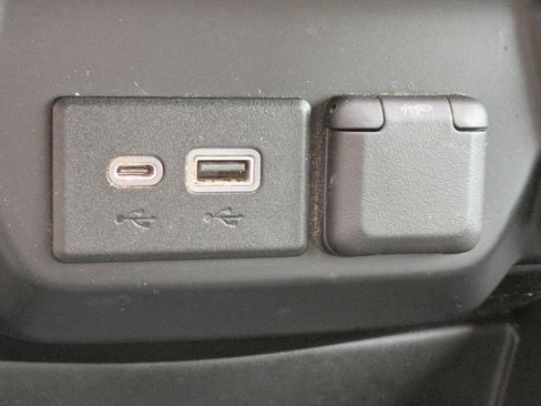 Used 2019 Chevrolet Silverado 1500 RST w/ All-Star Edition image 27