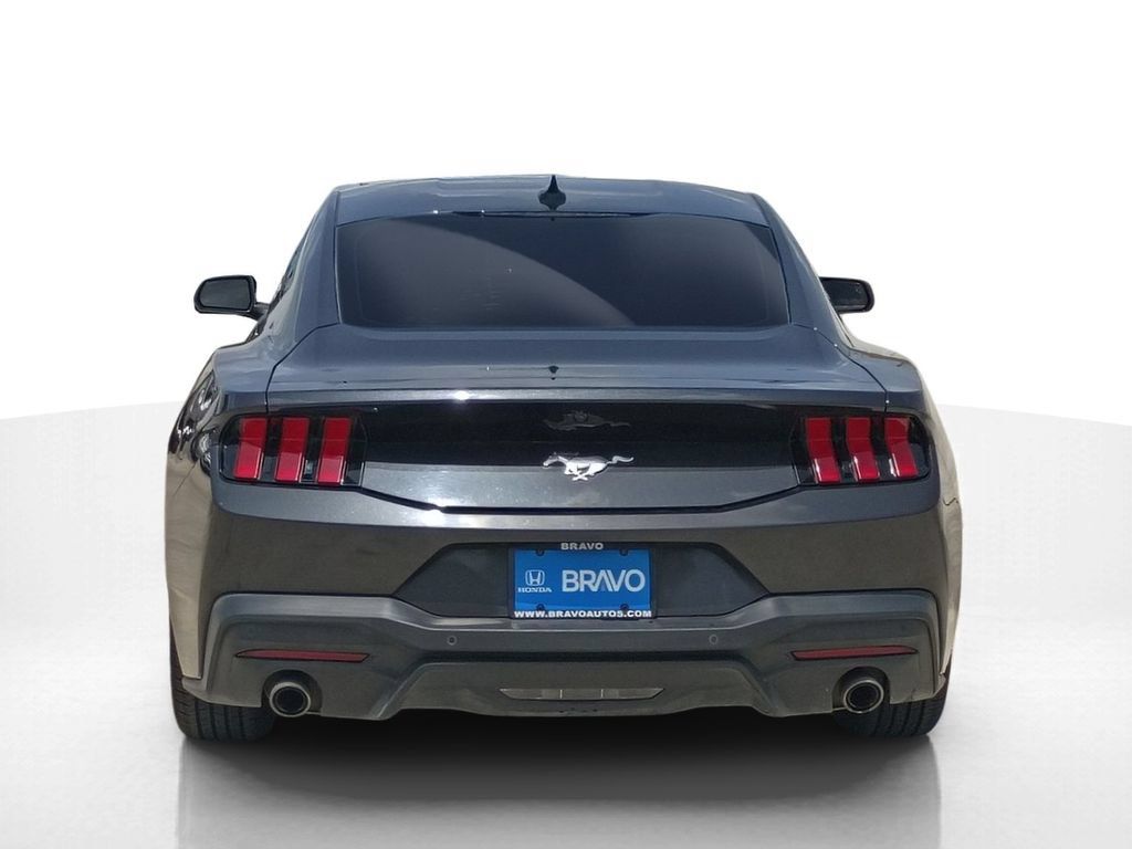 Used 2024 Ford Mustang Coupe RWD image 7