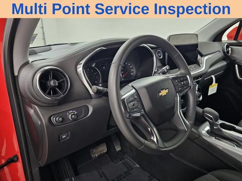 Used 2026 Chevrolet Blazer LT FWD image 11
