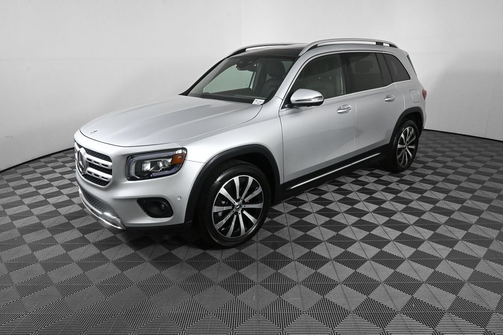 Certified 2023 Mercedes-Benz GLB 250 4MATIC image 1