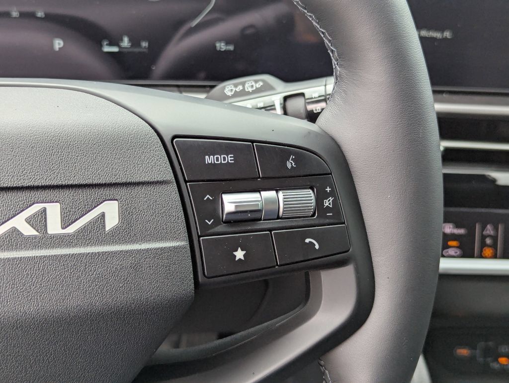 New 2026 Kia Sportage SX FWD image 32