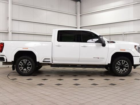 Used 2020 GMC Sierra 2500 AT4 w/ AT4 Premium Package image 9