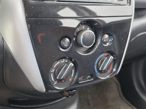 Used 2016 Nissan Versa Note SR image 15