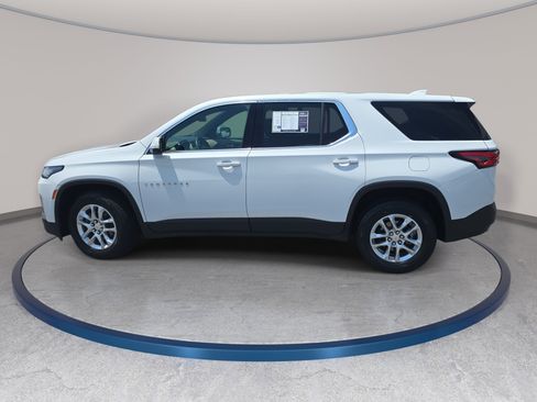 Used 2023 Chevrolet Traverse LS AWD/4WD image 8
