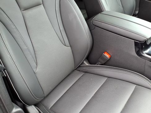 Used 2023 Buick Envision Essence AWD/4WD image 19